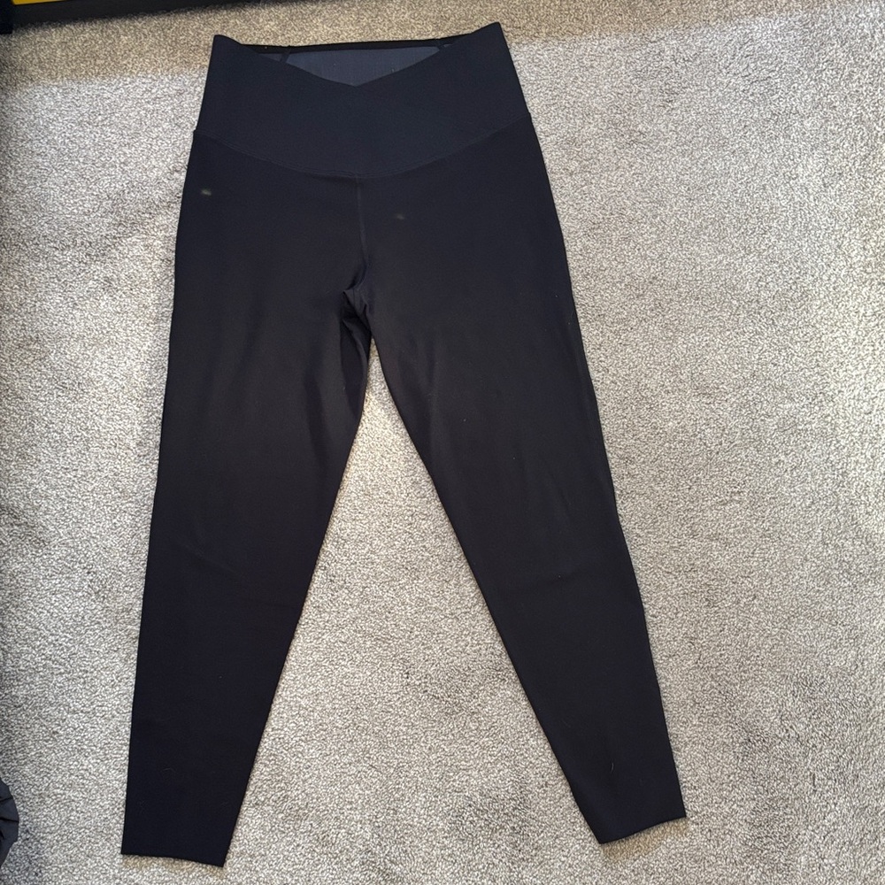 Lorna Jane ankle biter raw hem leggings